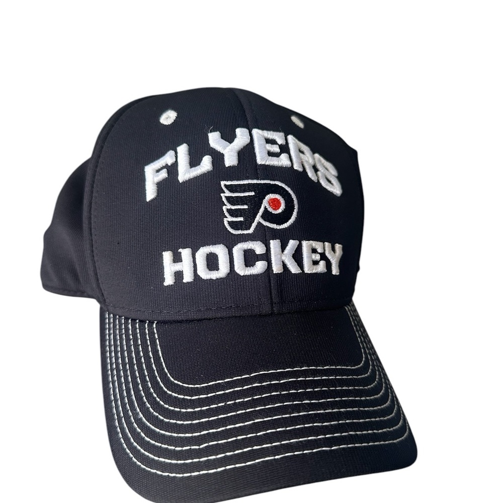 Black Philadelphia Flyers Hockey Hat